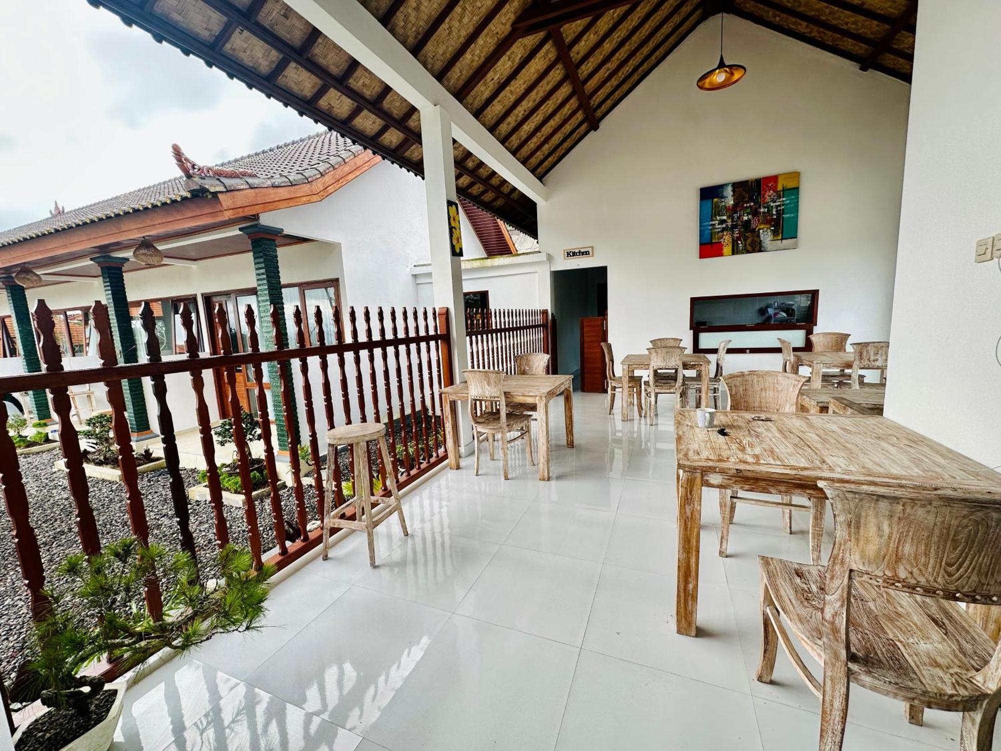 BesakihBali Basuki Retreat Centerアパートメント エクステリア 写真