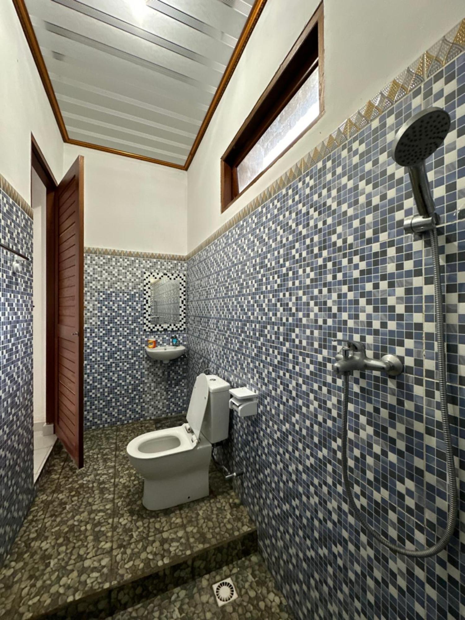 BesakihBali Basuki Retreat Centerアパートメント エクステリア 写真
